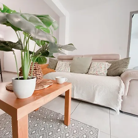 2 Avec Balcon En Centre-ville Et Au Calme - 9 Appartement *
