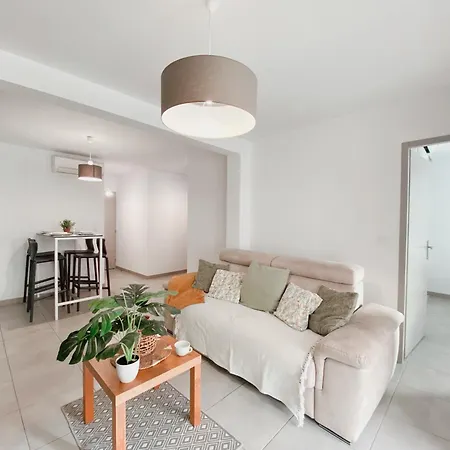 2 Avec Balcon En Centre-ville Et Au Calme - 9 Canet-en-Roussillon