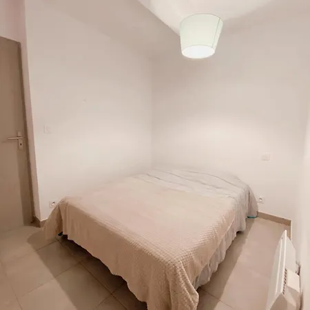 2 Avec Balcon En Centre-ville Et Au Calme - 9 Appartement