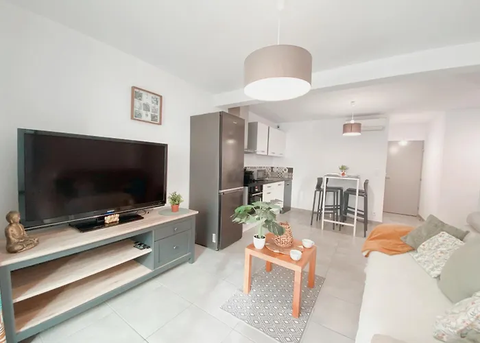 Daire 2 Avec Balcon En Centre-ville Et Au Calme Canet-en-Roussillon